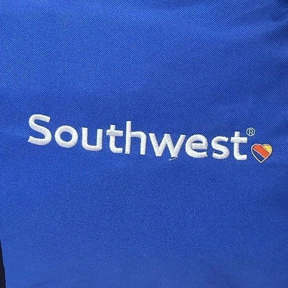 SOUTHWEST AIRLINES Royal Blue Carry On Duffel Shoulder Lrg Travel Bag NWOT - Picture 2 of 6